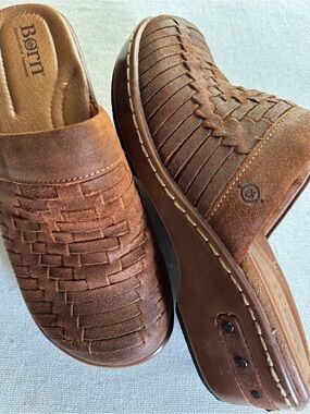Børn Yucatan Woven Cognac Leather Clogs Mules Brown | 7 M/W   NWOB